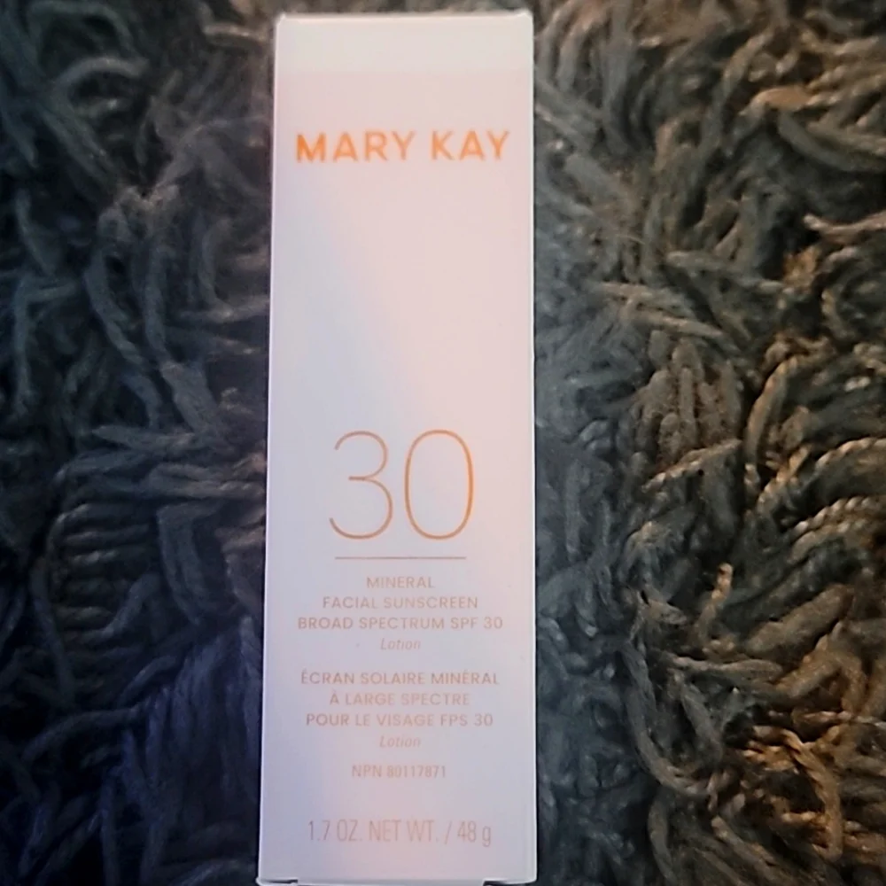 🌞NIB Mary Kay Mineral Facial Sunscreen🌞 - Picture 3 of 7